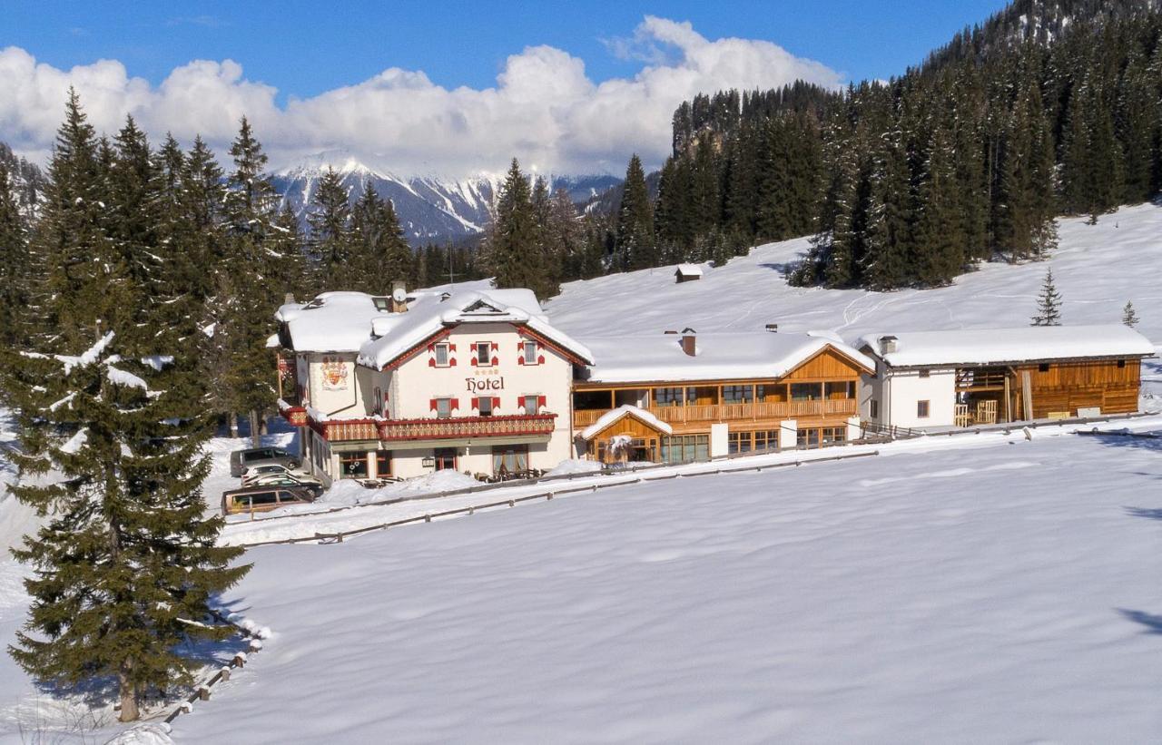Alpin Natur Hotel Brueckele Braies  Esterno foto