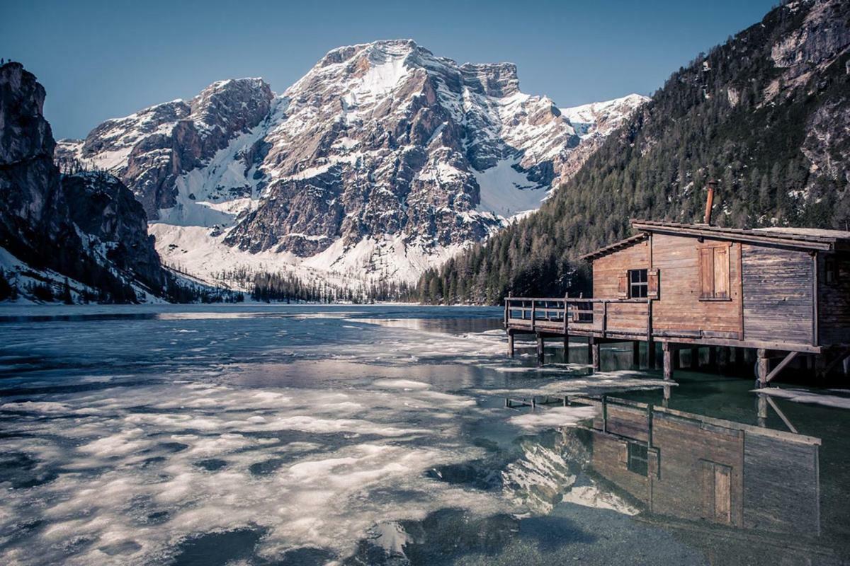 Alpin Natur Hotel Brueckele Braies  Esterno foto